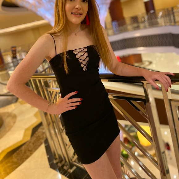 Dress - Picture 2 of 3